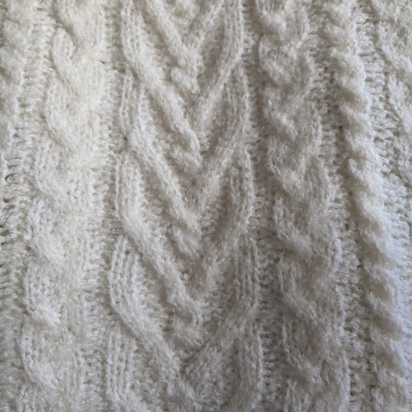 Lemon Knit Cream Sweater V-neck - Picture 6 of 8